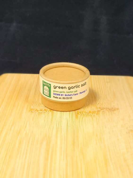 1 oz container of green garlic closed