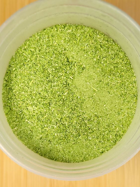 Vibrant green Green Garlic Salt